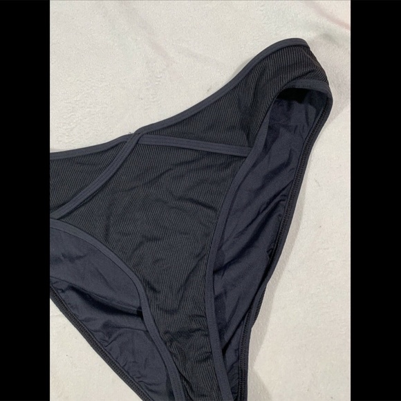 NWT $92 L Space‎ Fanning Bitsy Cut Bikini Bottoms in Black [SZ Large ] - Picture 7 of 12